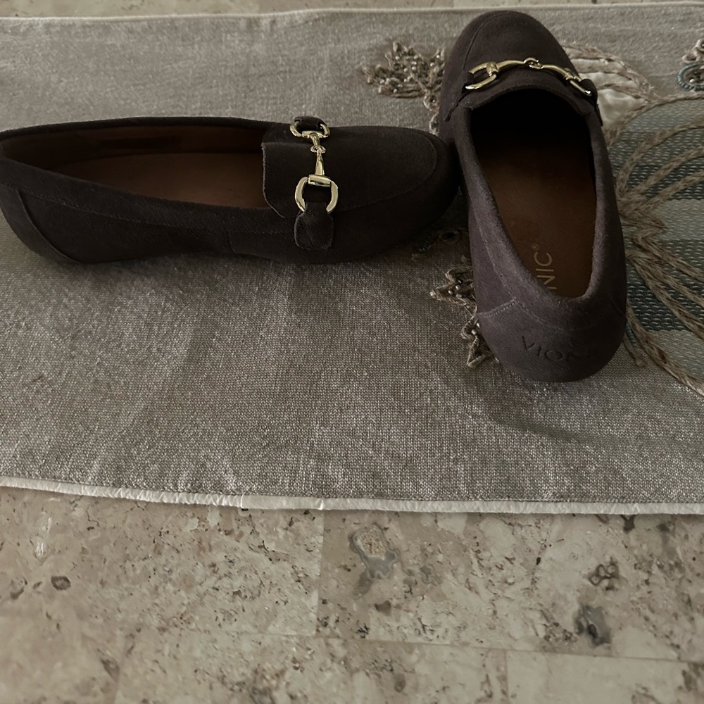Vionic loafers